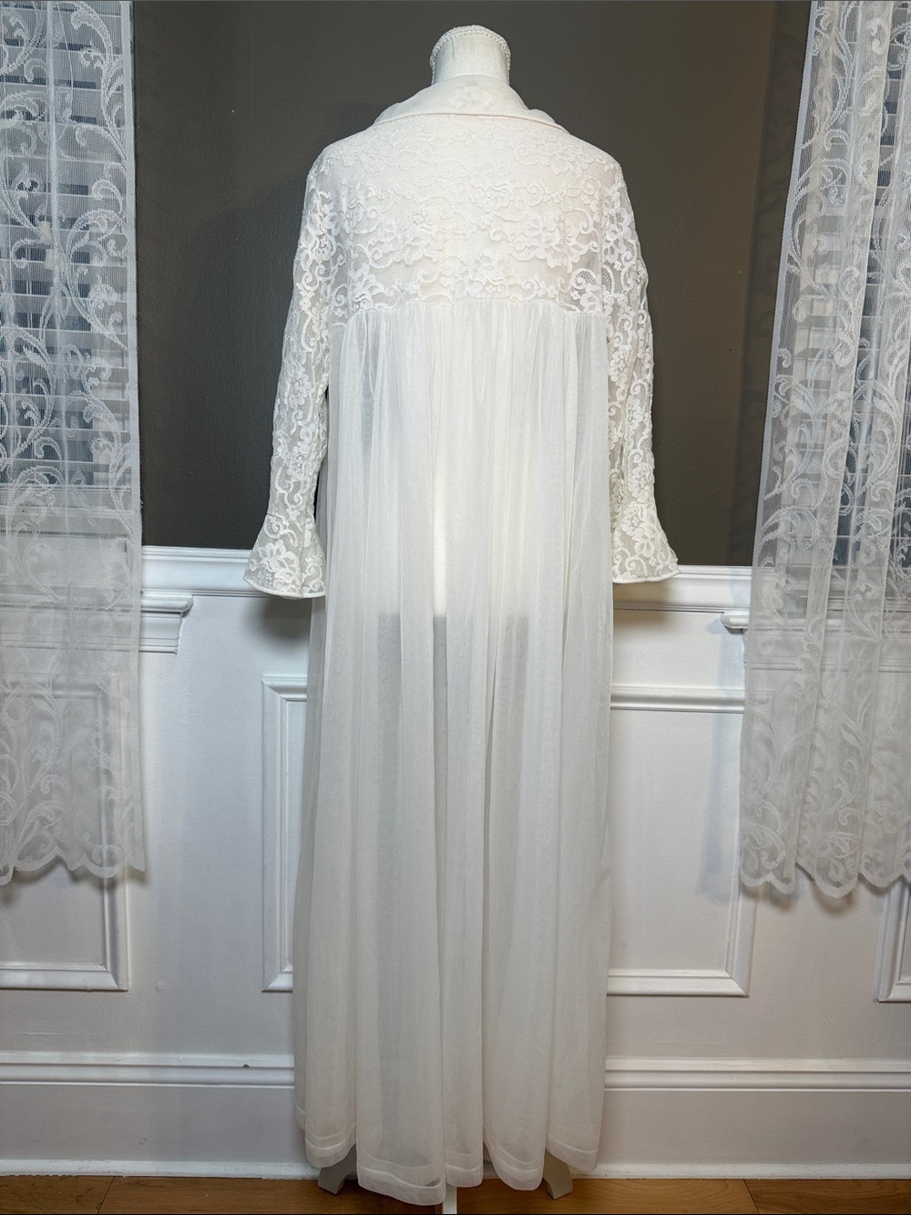 Vintage Komar Ivory Lace Peignoir Robe M Bridal Cottagecore Romance - Picture 3 of 11